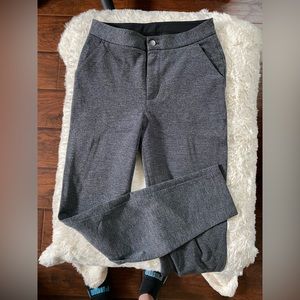 Lululemon size 4 women’s grey dress pants